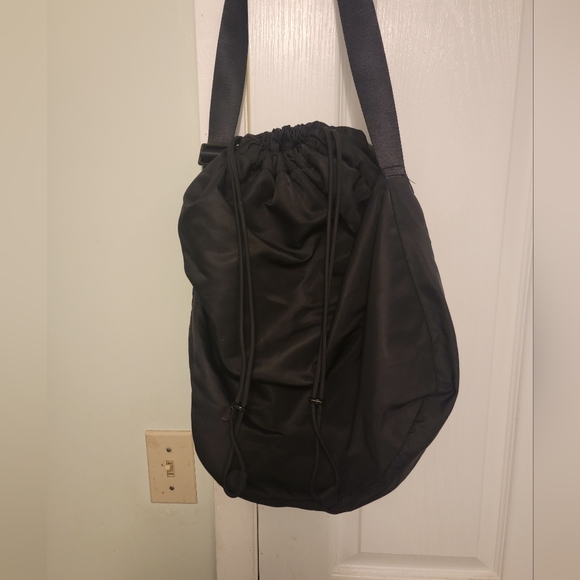 ARITZIA BABATON, MIDWAY BAG, ONE. - Picture 4 of 9